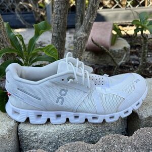 On Cloud 5 Women's Beige Size US W6